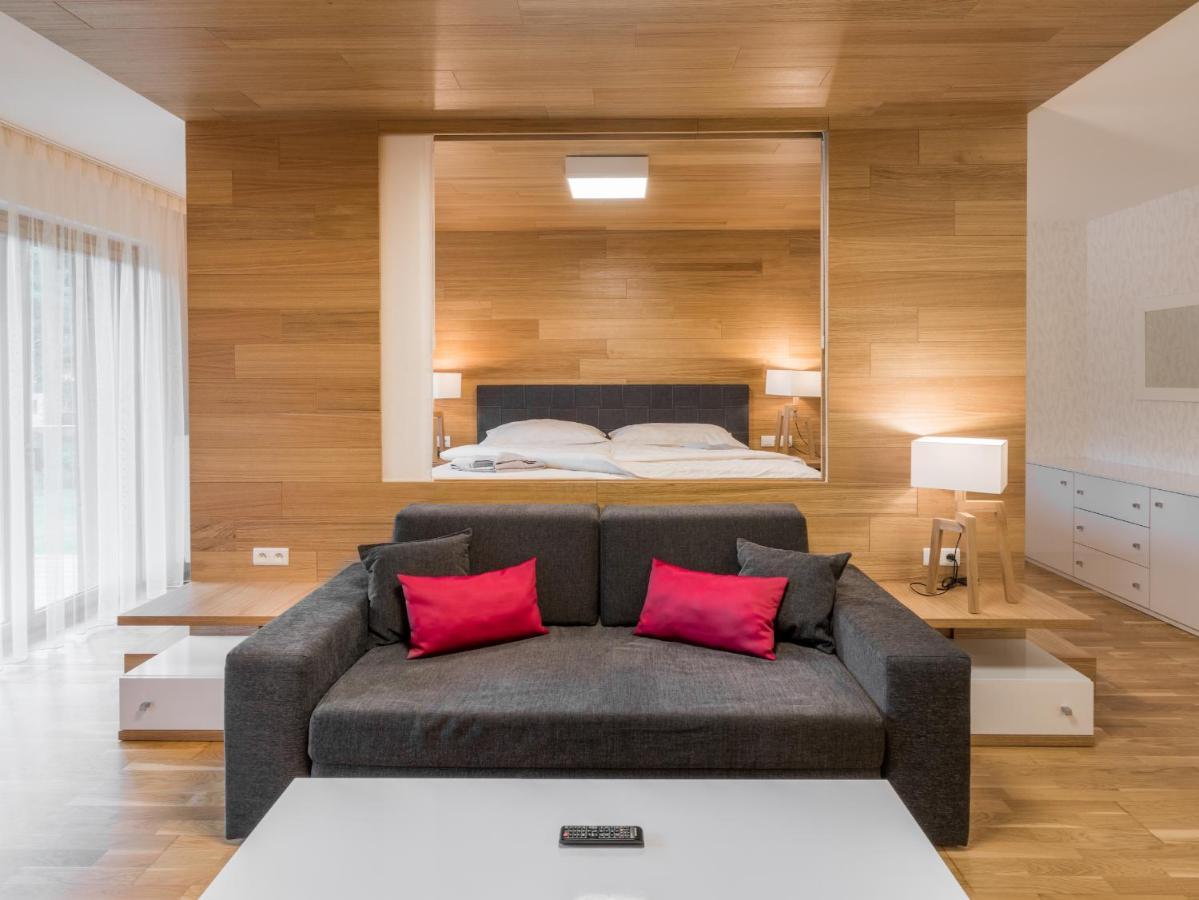 Suites And Apartments Medvedin Špindlerŭv Mlýn Екстериор снимка
