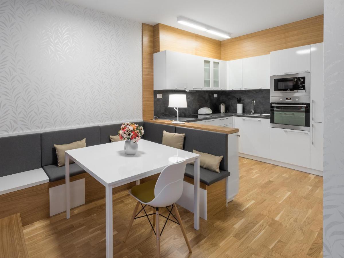 Suites And Apartments Medvedin Špindlerŭv Mlýn Екстериор снимка